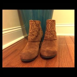 Bohemian Textured Ankle Boots